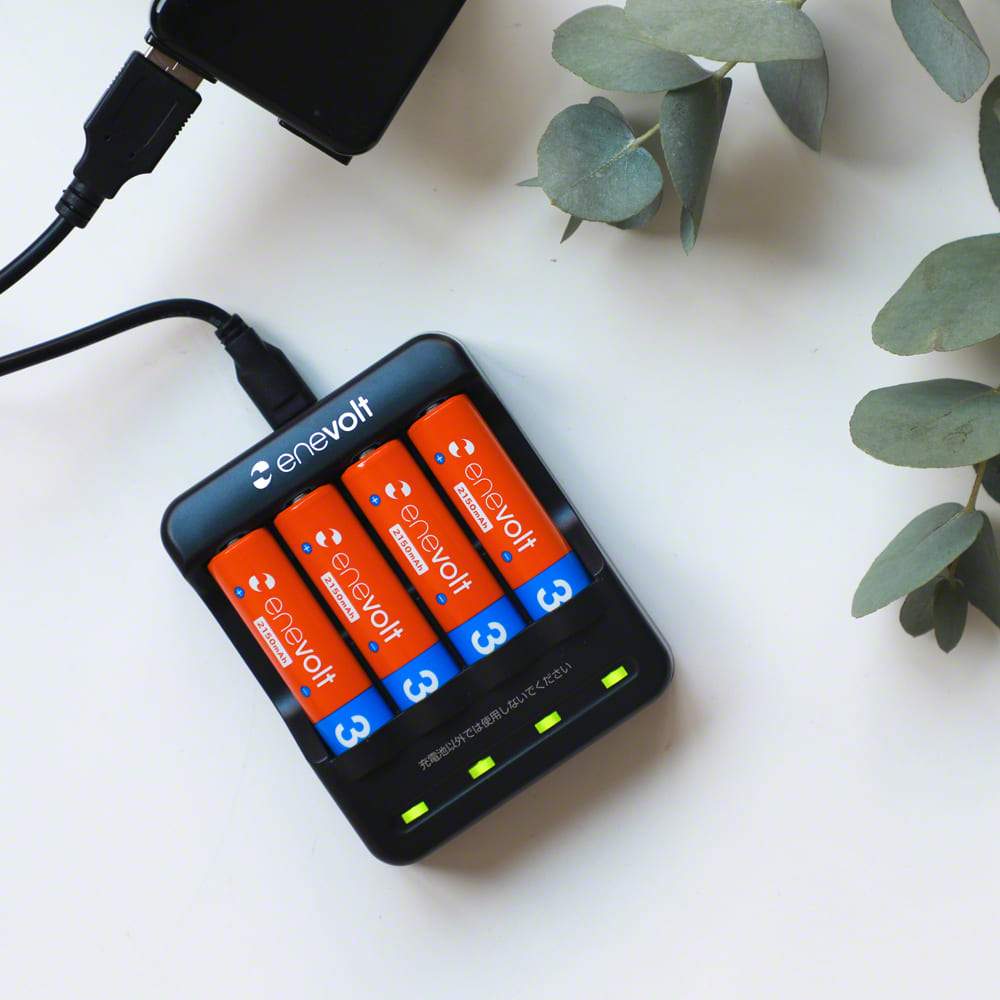 ニッケル水素充電池 enevolt (エネボルト) 単3形 2150mAh 8本 & USB充電器 単3形・単4形専用 4本用 セット